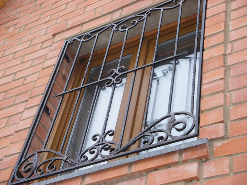 Решетка на окна из металлопроката